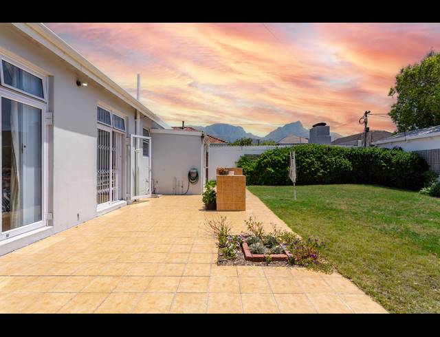 4 BEDROOM HOUSE FOR SALE IN CLAREMONT